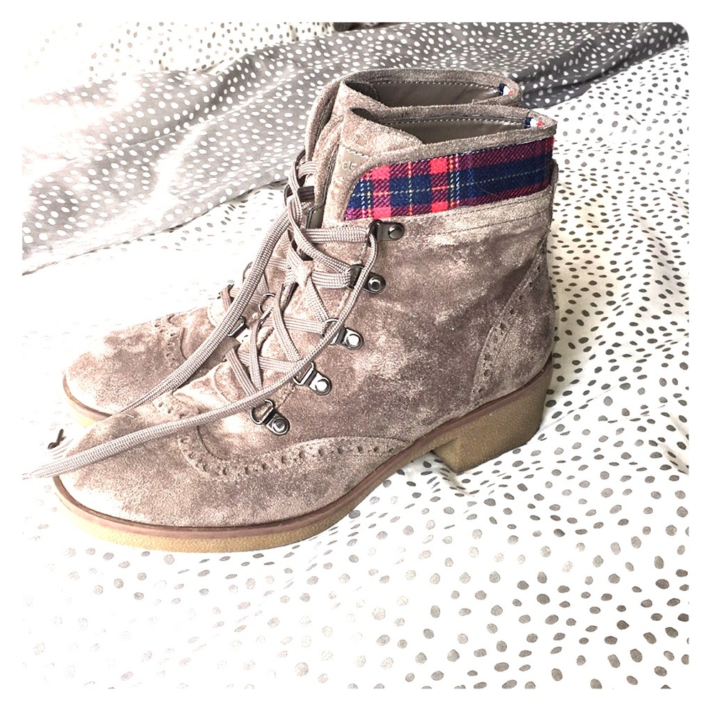 Tommy Hilfiger Grey Suede Boots